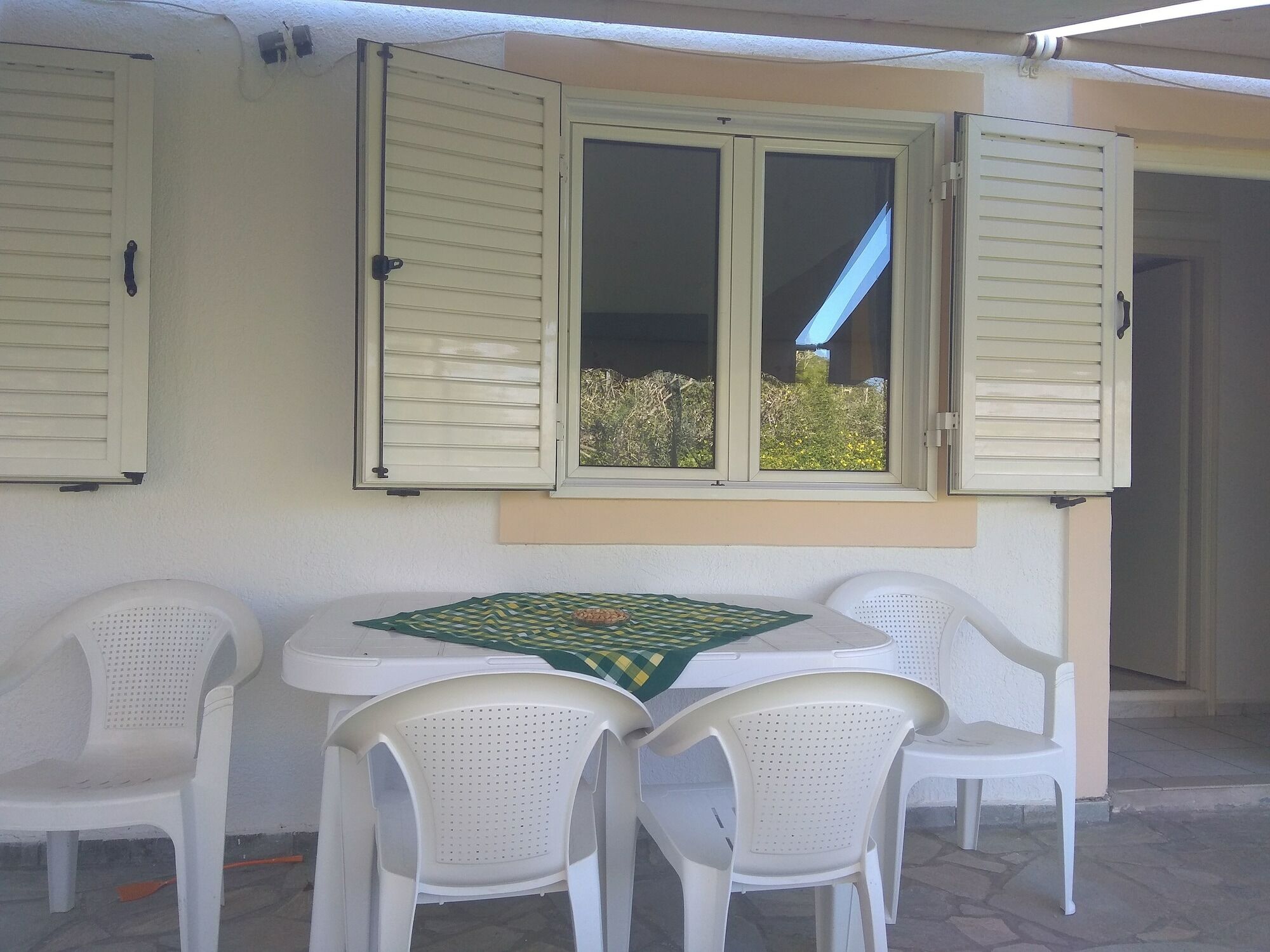 Roula'S Rooms Aegina Exterior photo